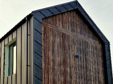 Burnt Larch Timber Cladding - Charring level: Shade